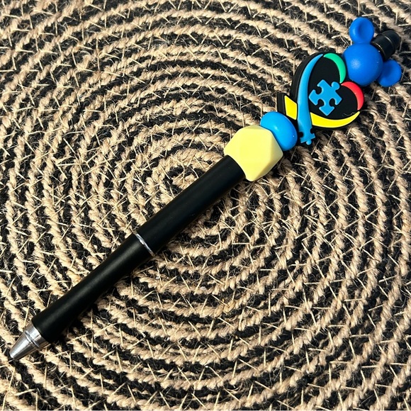 Autism Awareness Beaded Pen - Picture 1 of 1